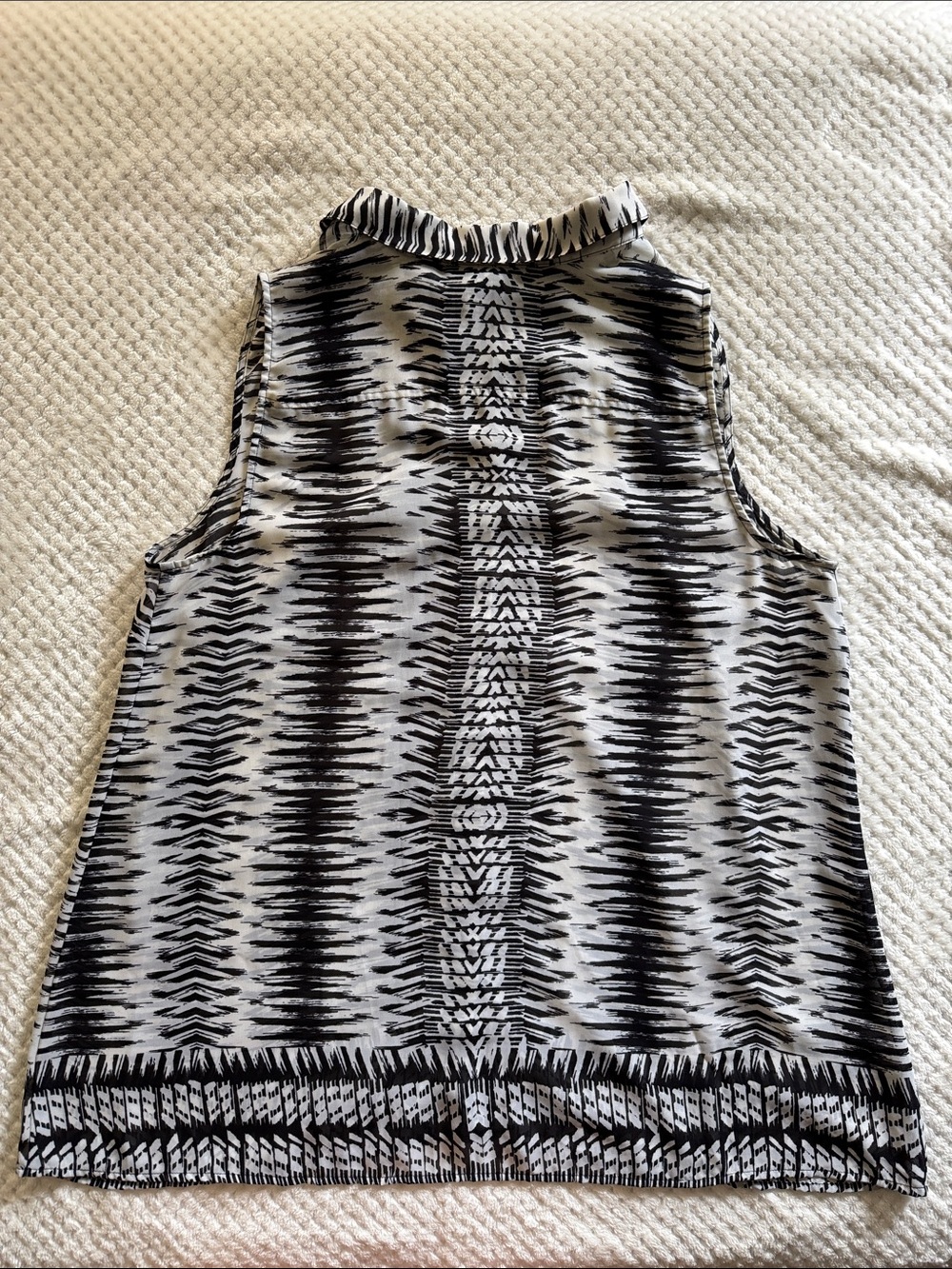 👚EUC Lane Bryant Sleeveless Button-Front Blouse – Women’s Size 18 - Picture 5 of 6